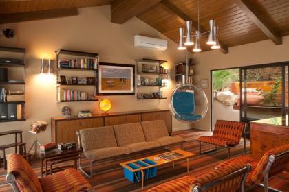midcentury-living-room-5-795x530.jpg
