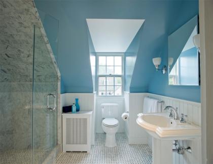 голубой интерьер в ванной4.jpg